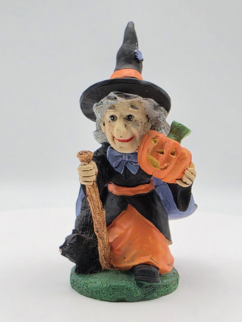 VTG Midwest of Cannon Falls Halloween Witch with Black Cat & Pumpkin Figurine